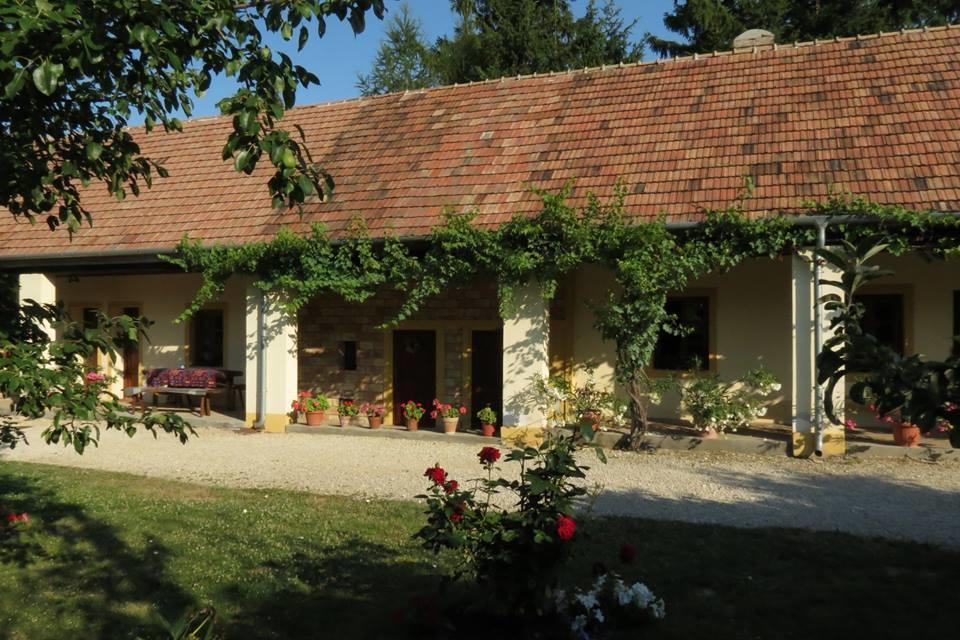 Koppany Lovasudvar Bakonykoppány Exterior photo